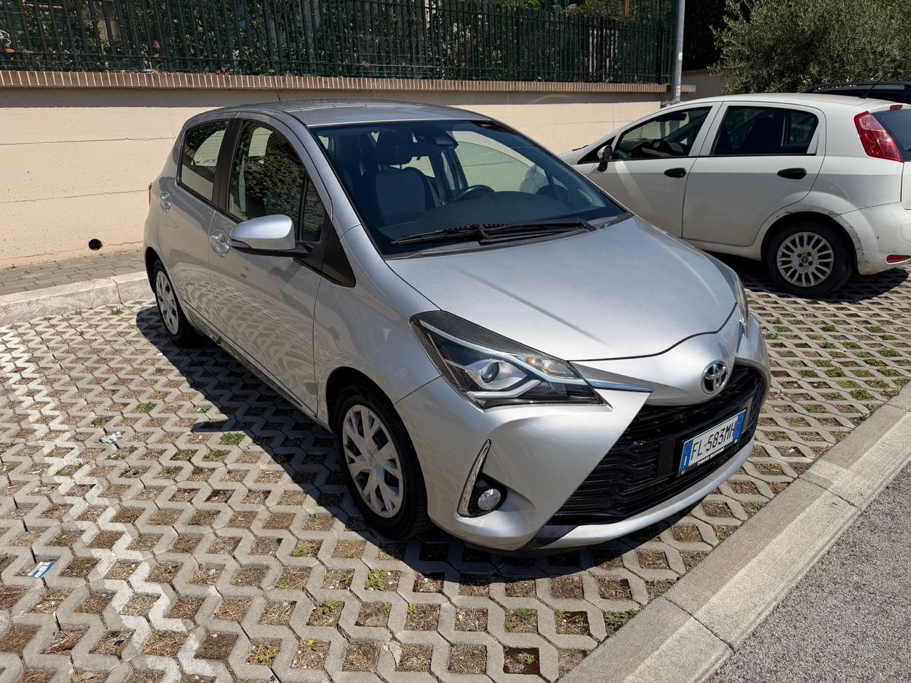 Toyota Yaris 1.0 GPL UNIPRO