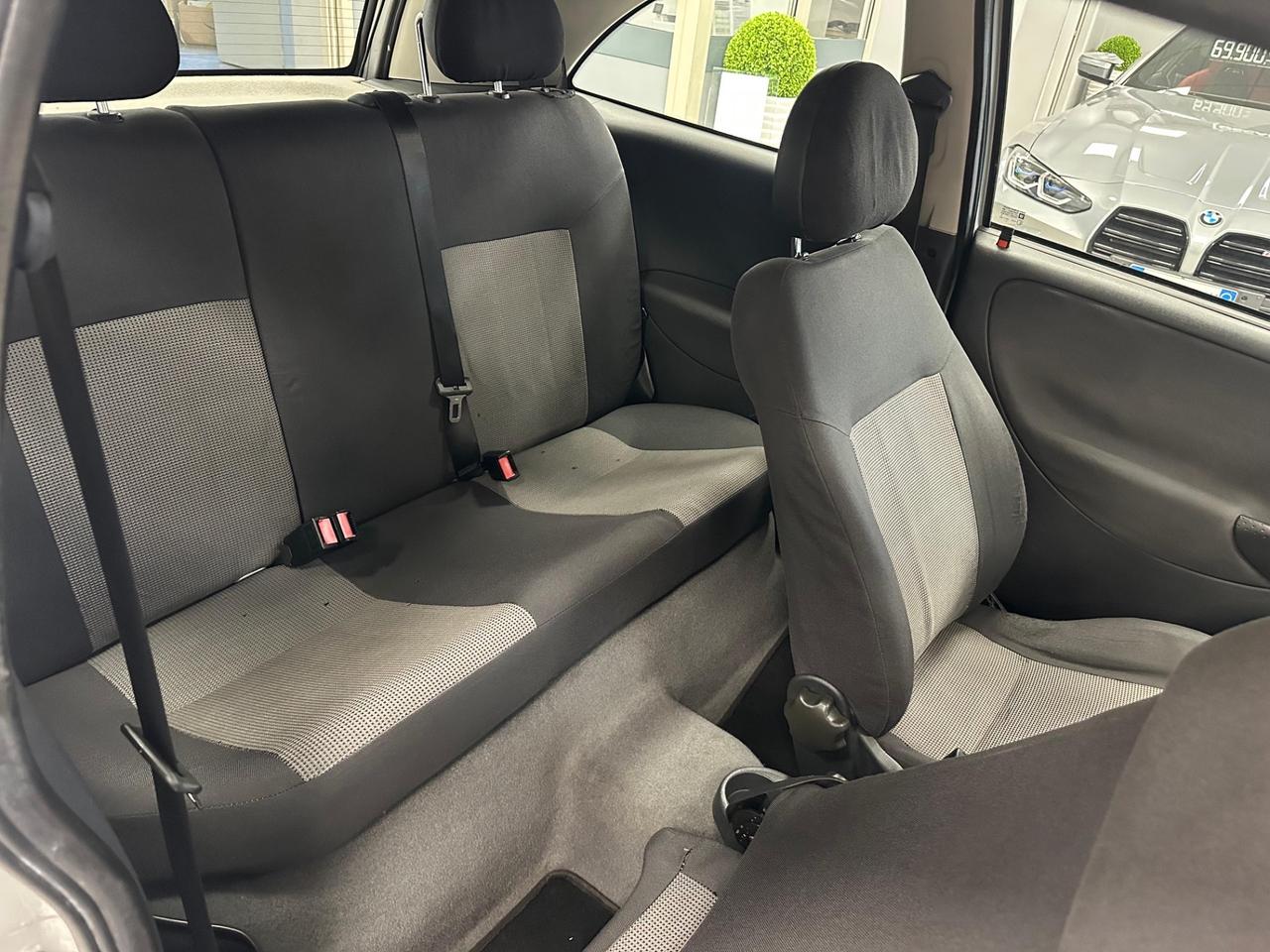 Opel Corsa 1.2i 16V cat 3 porte Sport