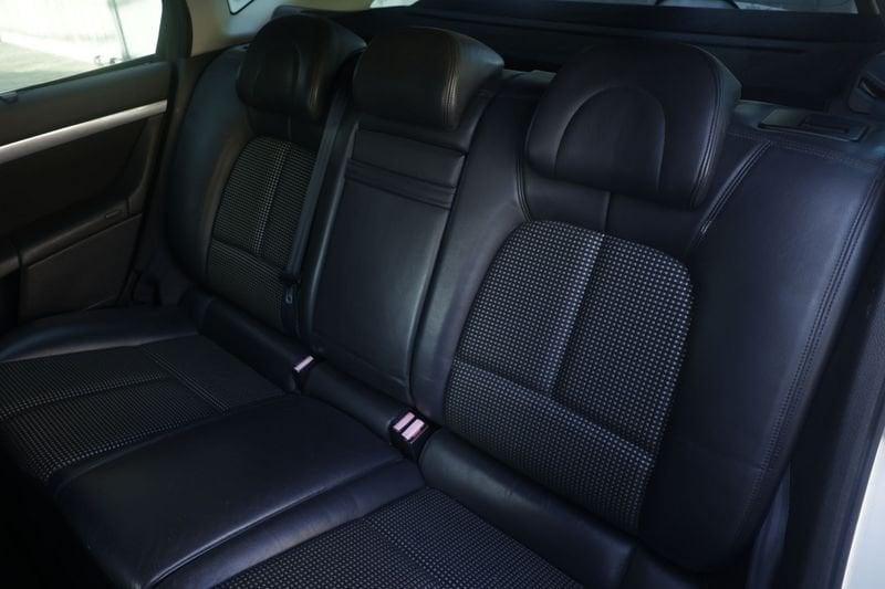 Peugeot 407 Peugeot 407 2.0 HDi Confort 100KW ANNO 2005