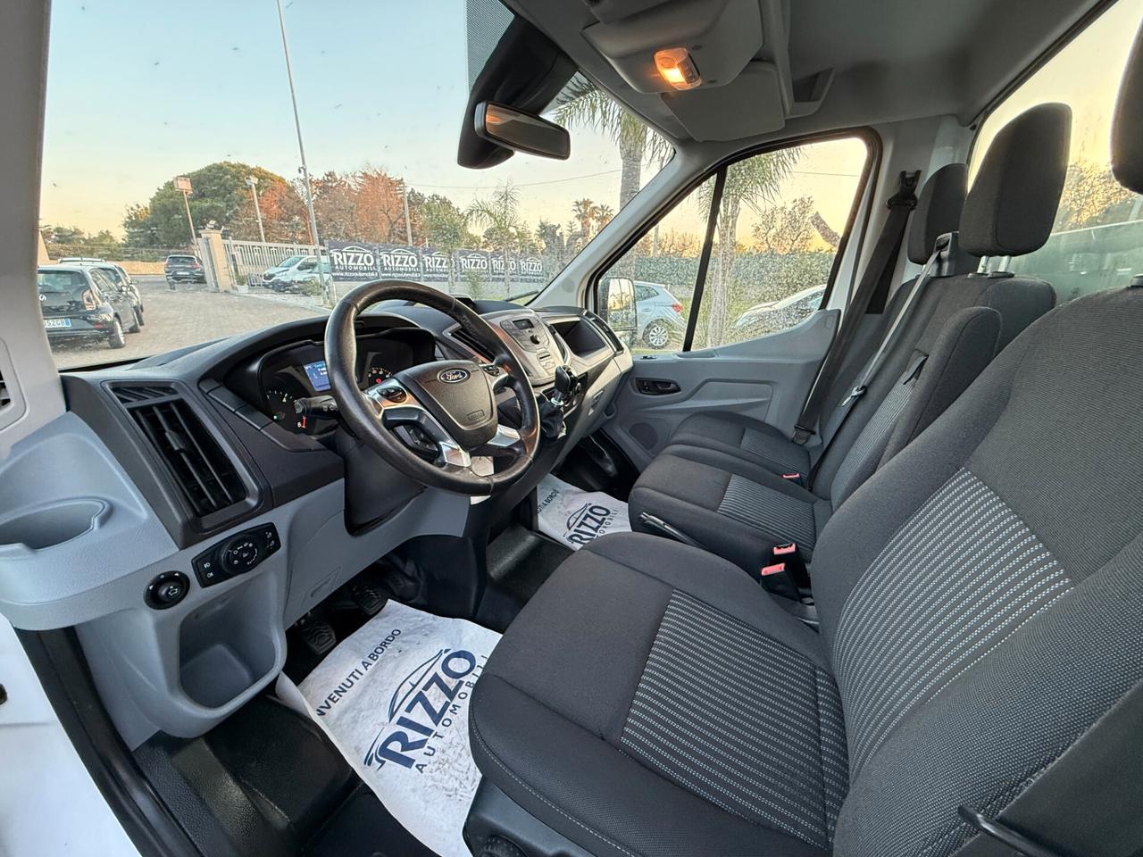 FORD TRANSIT 350 2.0TDCi EcoBlue 170CV RIBALRTABILE 3P.