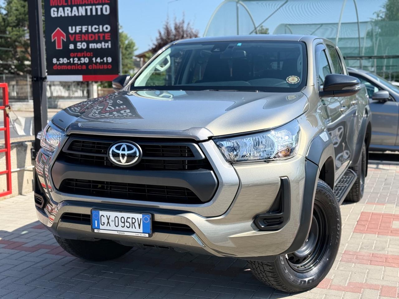 Toyota Hilux 2.8 D-4D 4WD 4 porte Double Cab Comfort