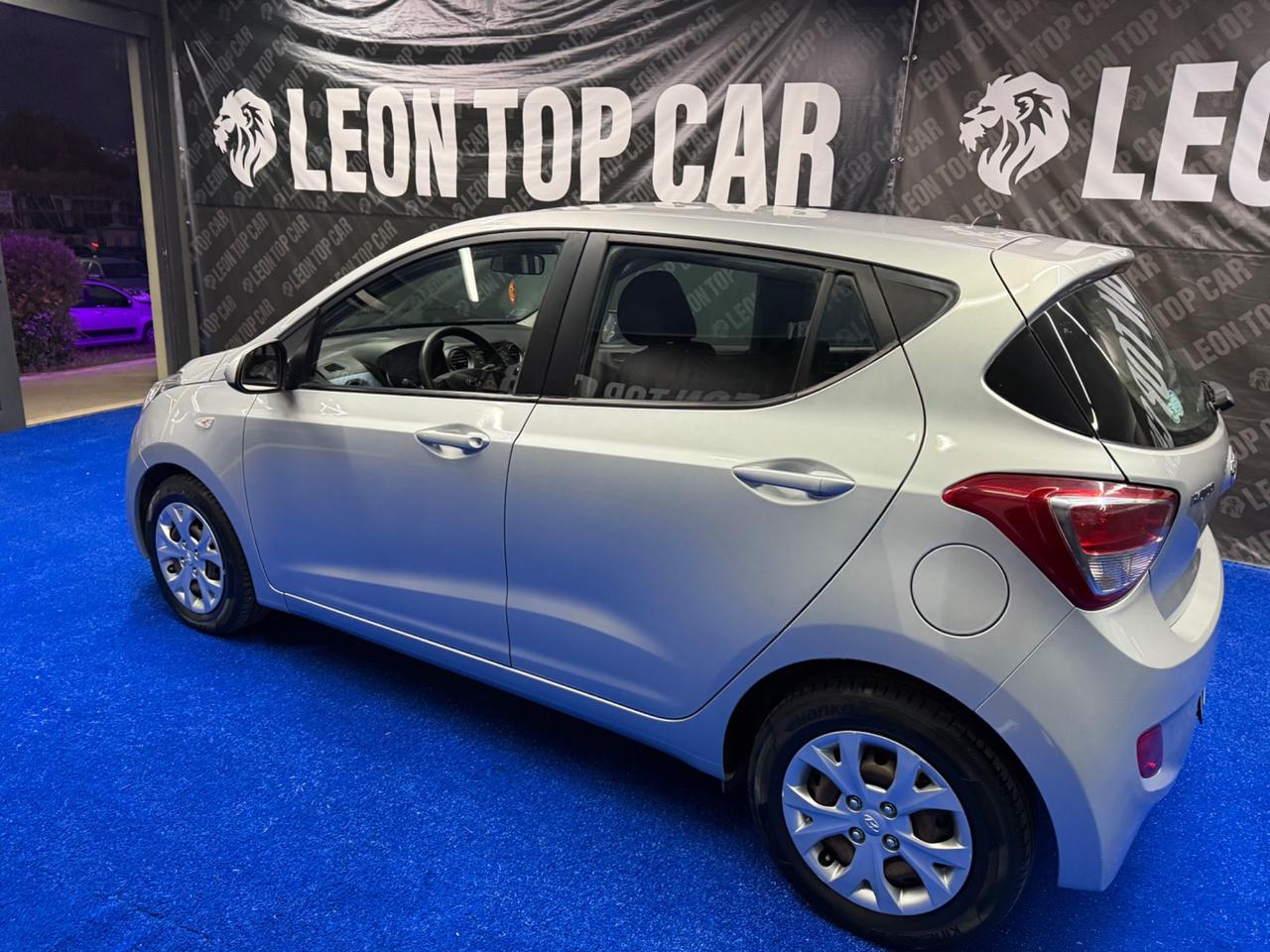 Hyundai i10 1.0 benzina e gpl della casa garantita 12 mesi