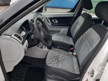 SKODA Roomster 1.4 16V Scout GPLine senza nessun lavoro da fare