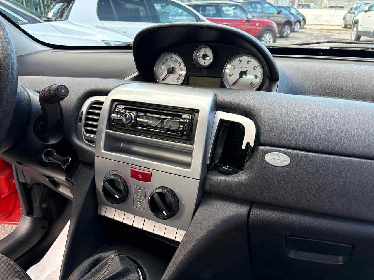 Lancia Ypsilon 1.4 Oro Ecochic GPL