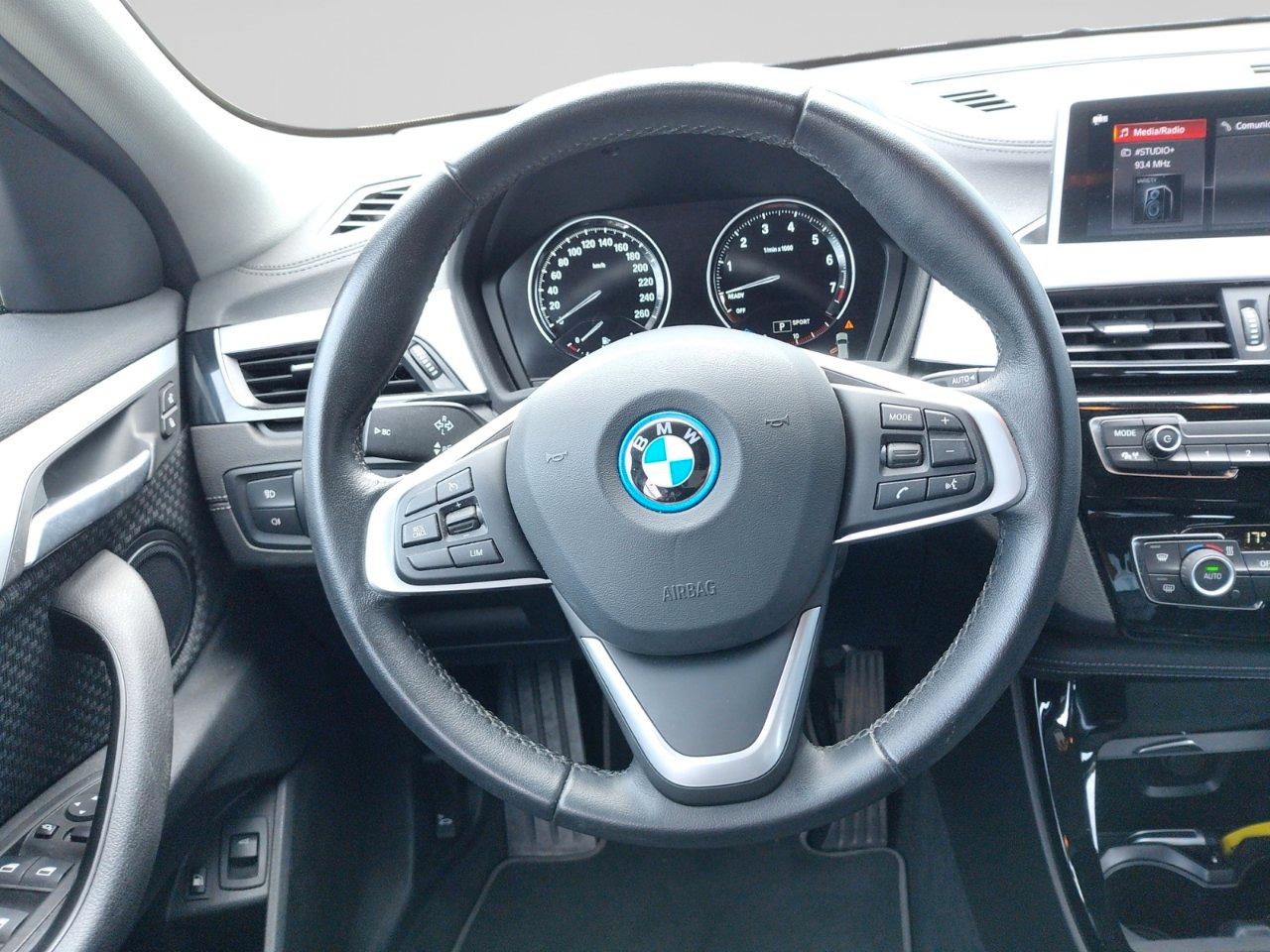 BMW X2 xdrive25e Business X auto