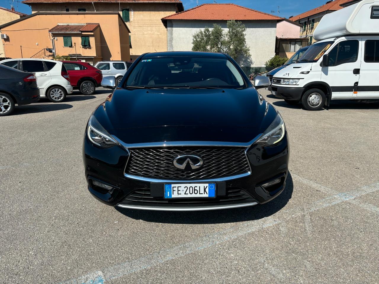 Infiniti Q30 1.5 diesel DCT Business Executive