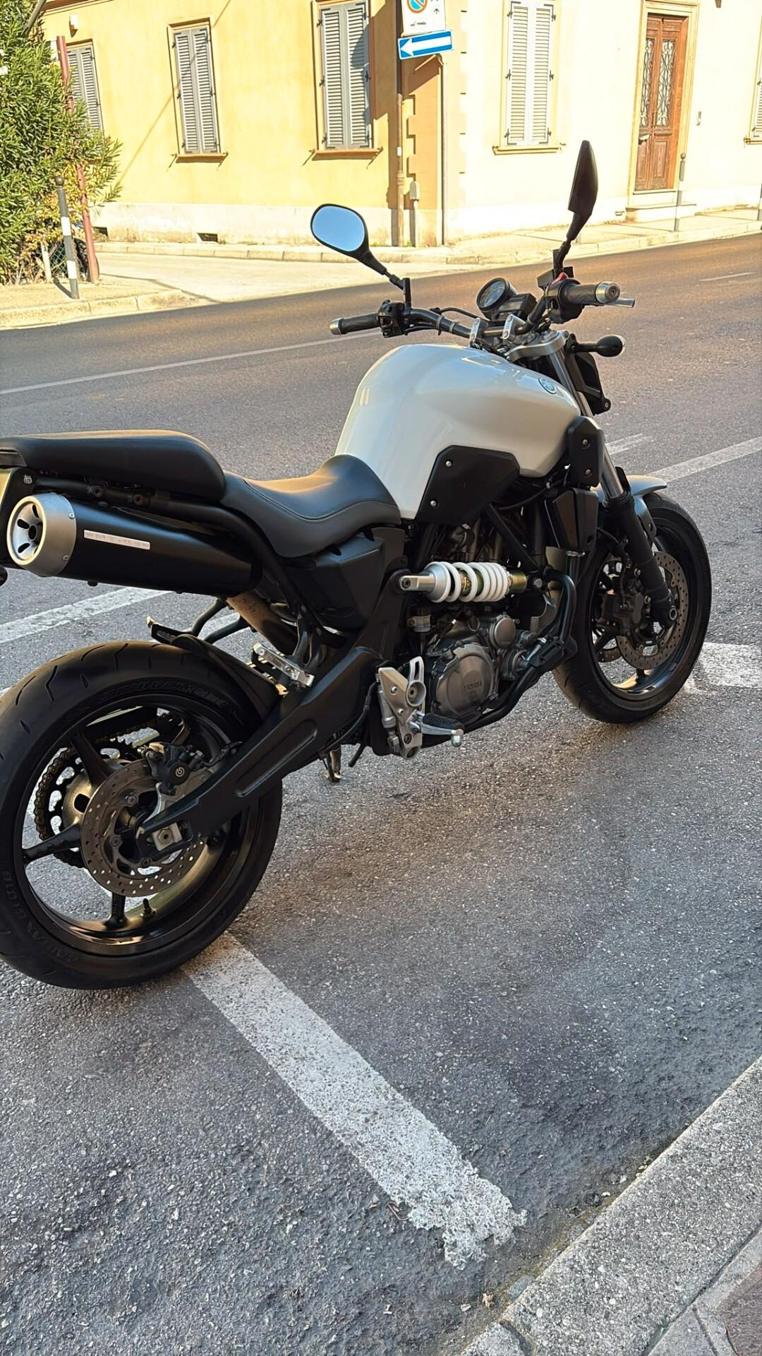 Yamaha MT03 660 BIANCO ANNO 03/2007