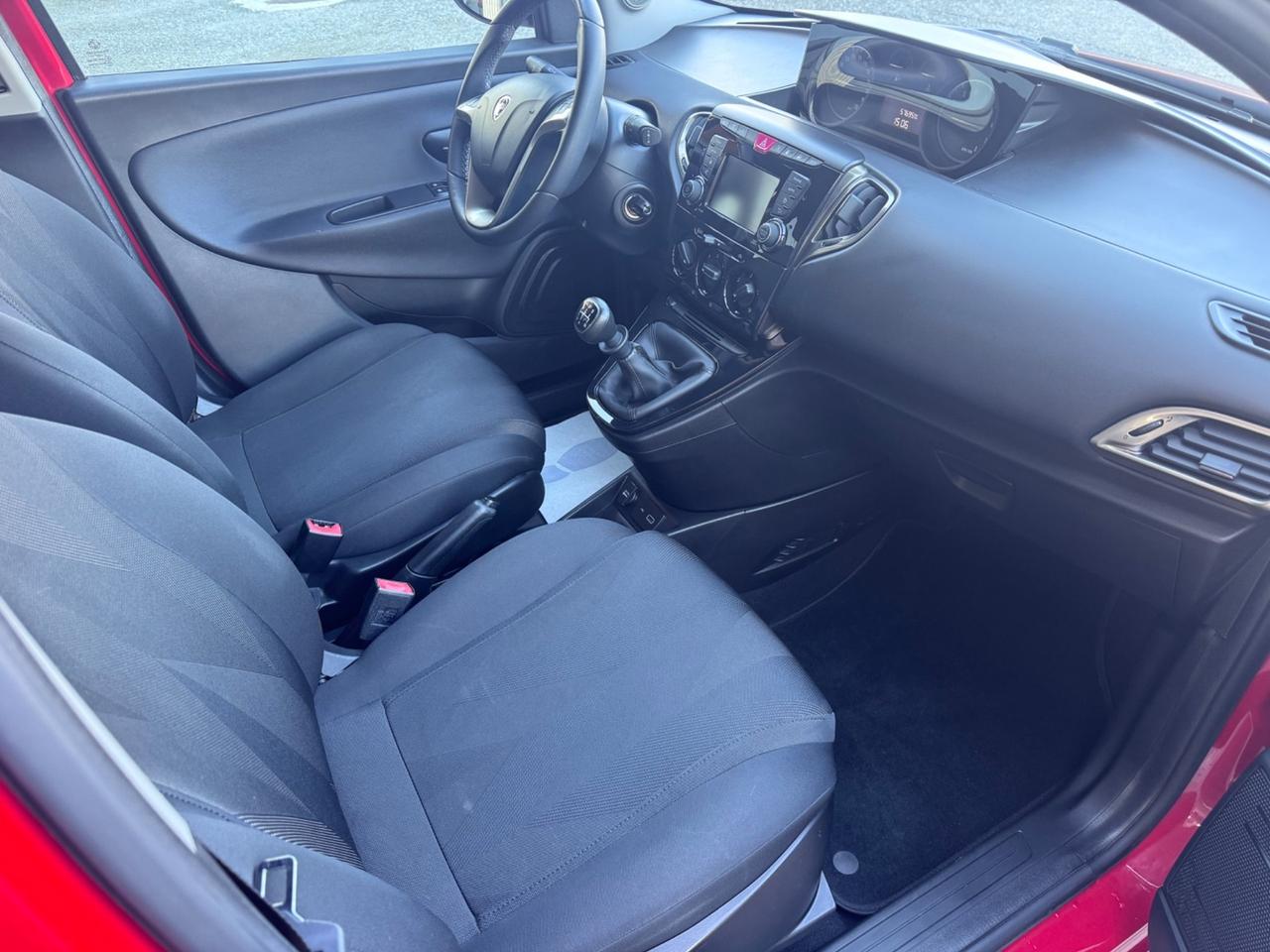 Lancia Ypsilon 1.2 69 CV 5 porte GPL Ecochic Gold