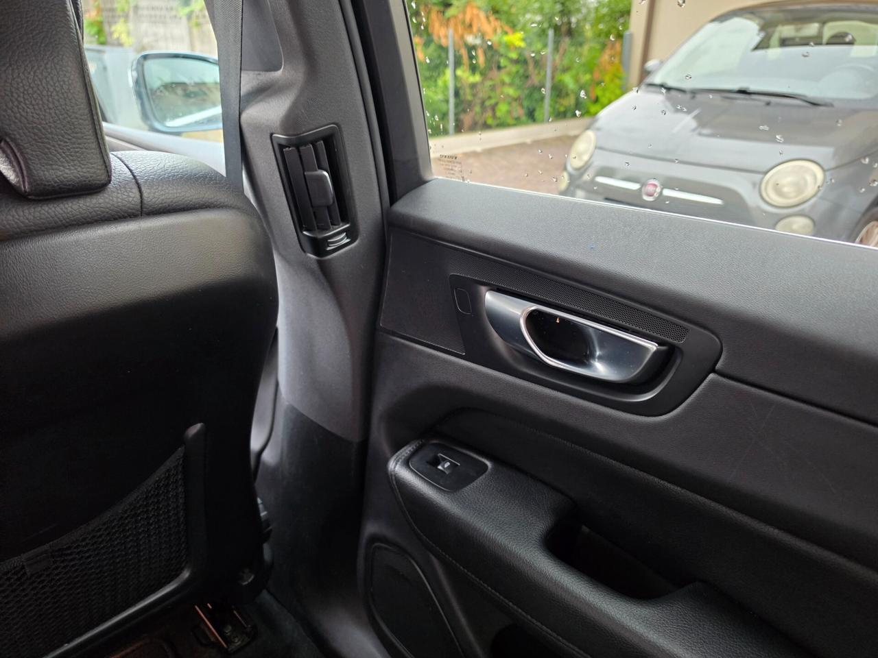 Volvo XC 60 XC60 B4 (d) AWD Geartronic Momentum Pro