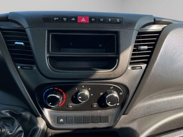 IVECO Daily 35S 14 ribaltabile trilaterale nuovo