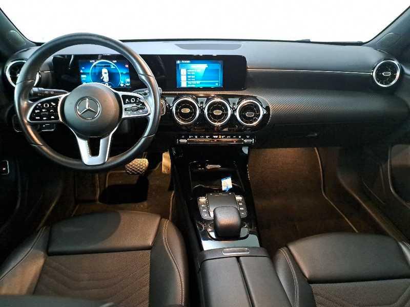 MERCEDES-BENZ A 250 e EQ-POWER Auto Business Extra 5 PORTE BERLINA