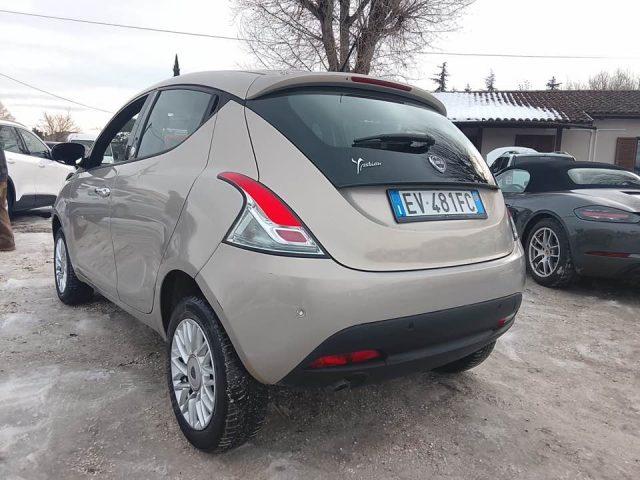 LANCIA Ypsilon 0.9 TwinAir 85 CV 5 porte Metano Ecochic Gold