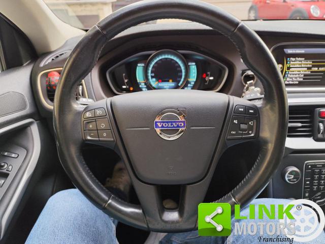 VOLVO V40 D2 1.6 Momentum GARANZIA INCLUSA