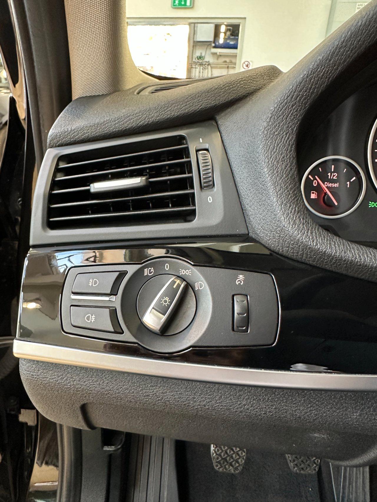 BMW X3 xdrive20d xLine - 18" - Navi - Keyless