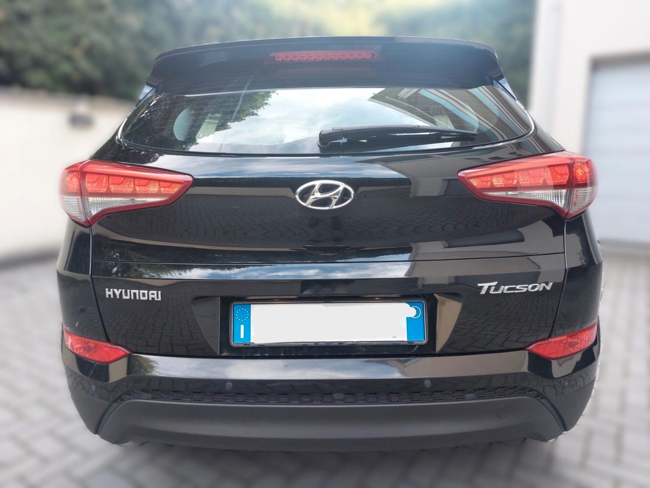 Hyundai Tucson 1.7 crdi Comfort 2wd 115cv Garanzia 12 Mesi