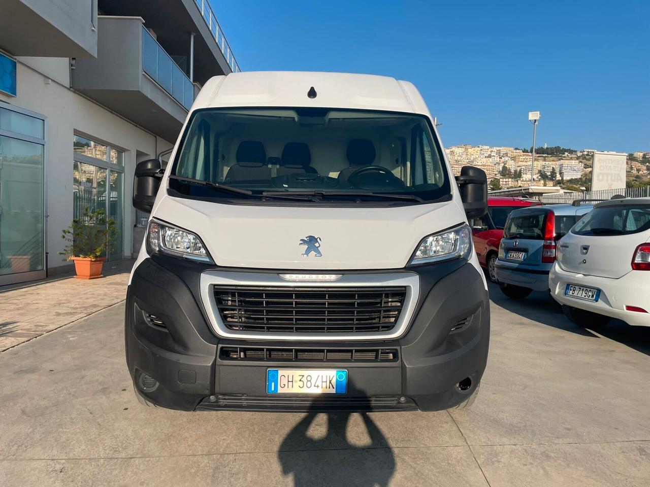Peugeot Boxer 335 2.2 BlueHDi 140 l2 h2