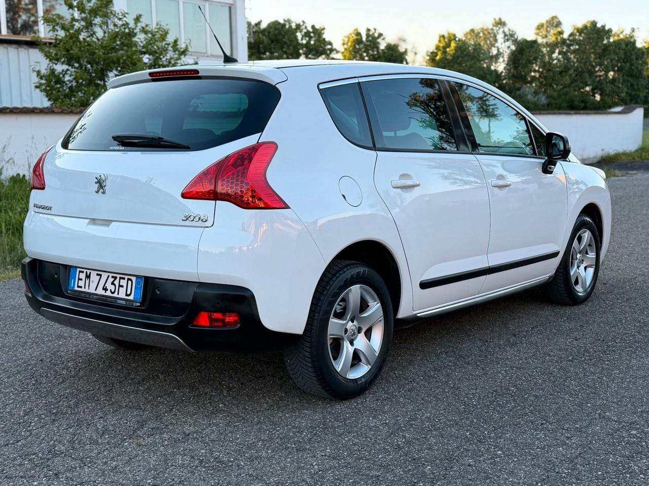 Peugeot 3008 1.6 HDi 115CV Business