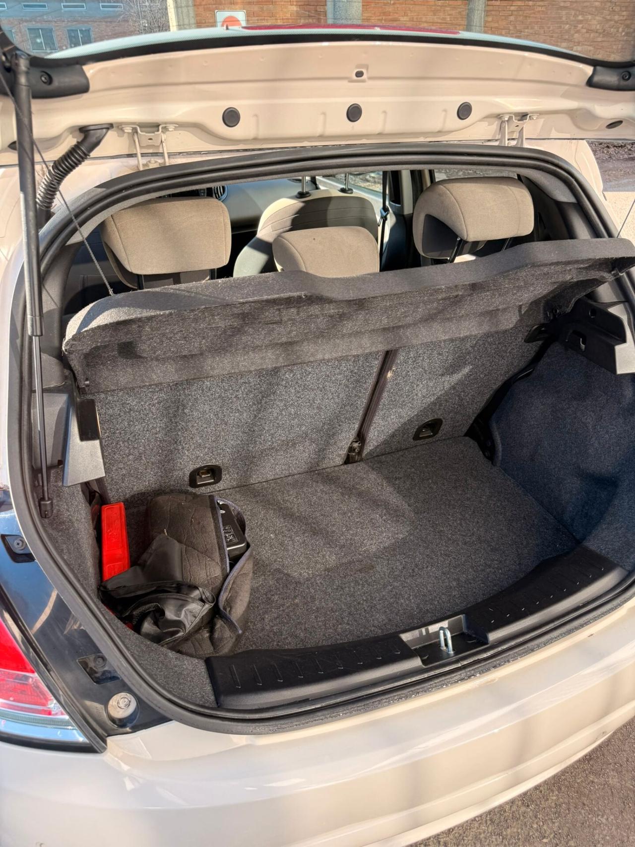 Lancia Ypsilon 1.2 69 CV 5 porte GPL Ecochic Gold