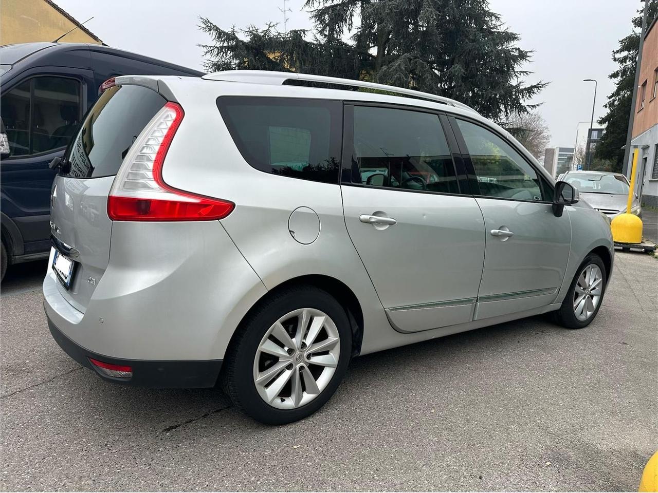 Renault Scenic Scénic 1.6 dCi 130CV Start&Stop Bose - 7 posti