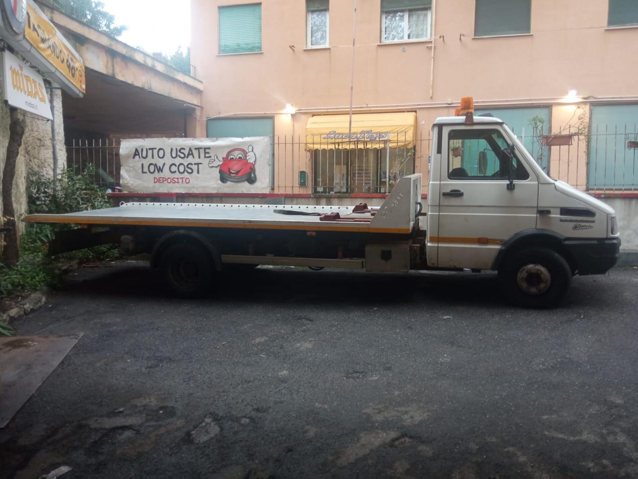 Carro Attrezzi IVECO 2.8cc PATENTE C - IVA ESPOSTA - PORTATA 28 QUINTALI