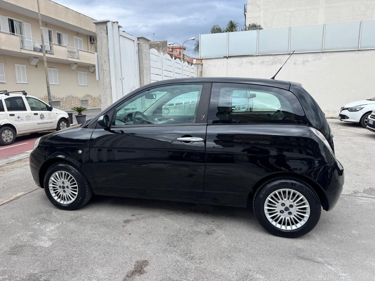 Lancia Ypsilon 1.2 BENZINA 60CV 2009