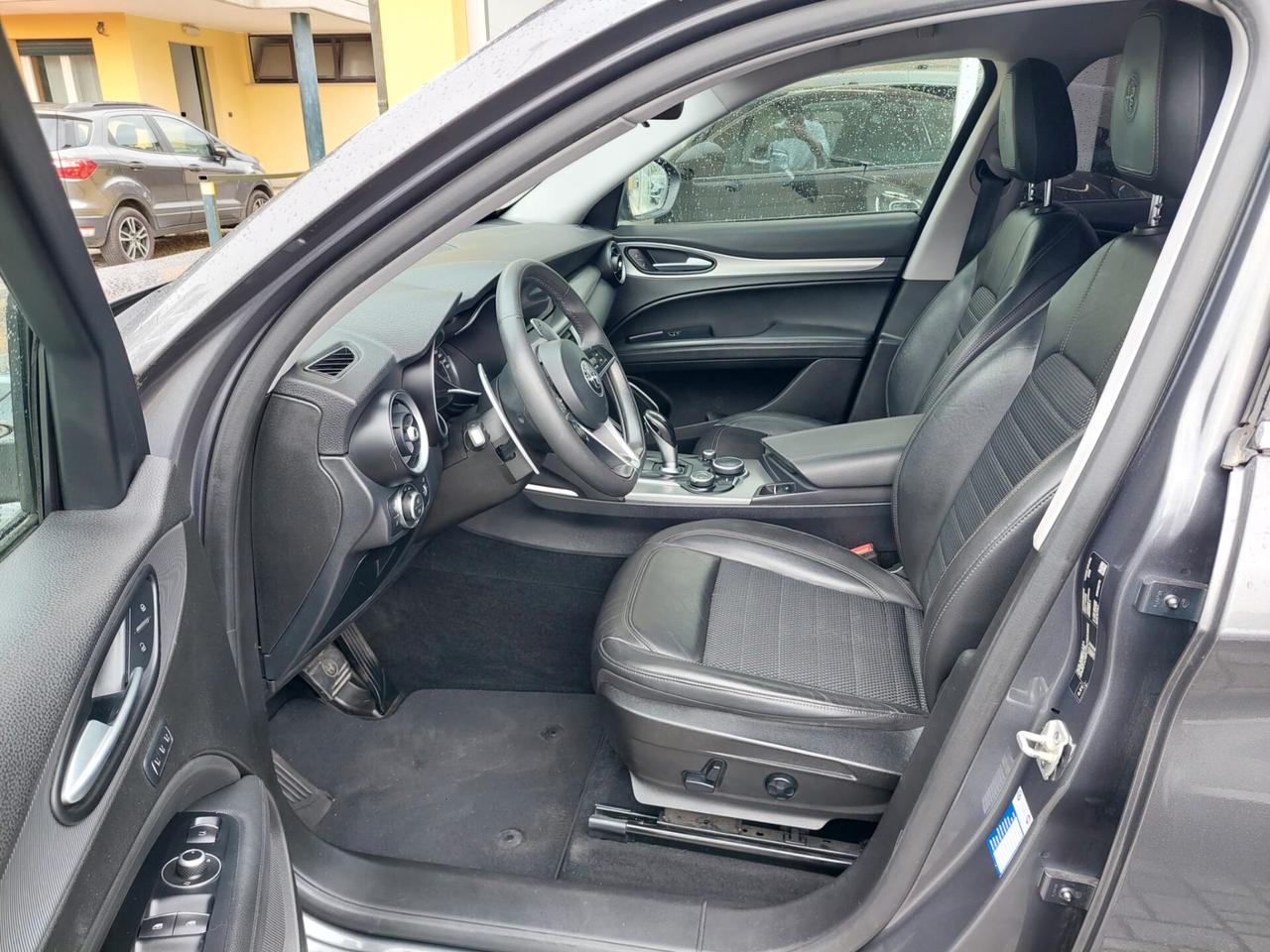 Alfa Romeo Stelvio 2.2 Turbodiesel 210 CV AT8 Q4 Executive