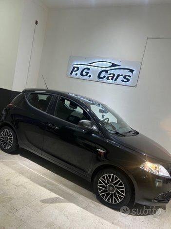 Lancia Ypsilon MOMO DESIGN