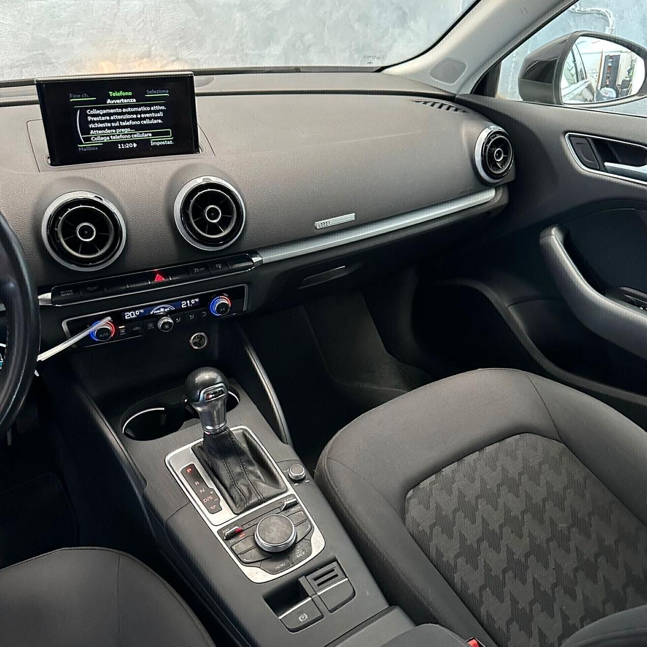 Audi A3 1.6 TDI S-LINE S-TRONIC