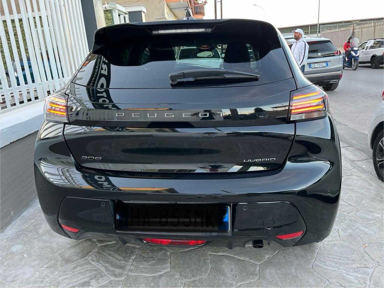 Peugeot 208 Hybrid 110 e-DCS6 Allure