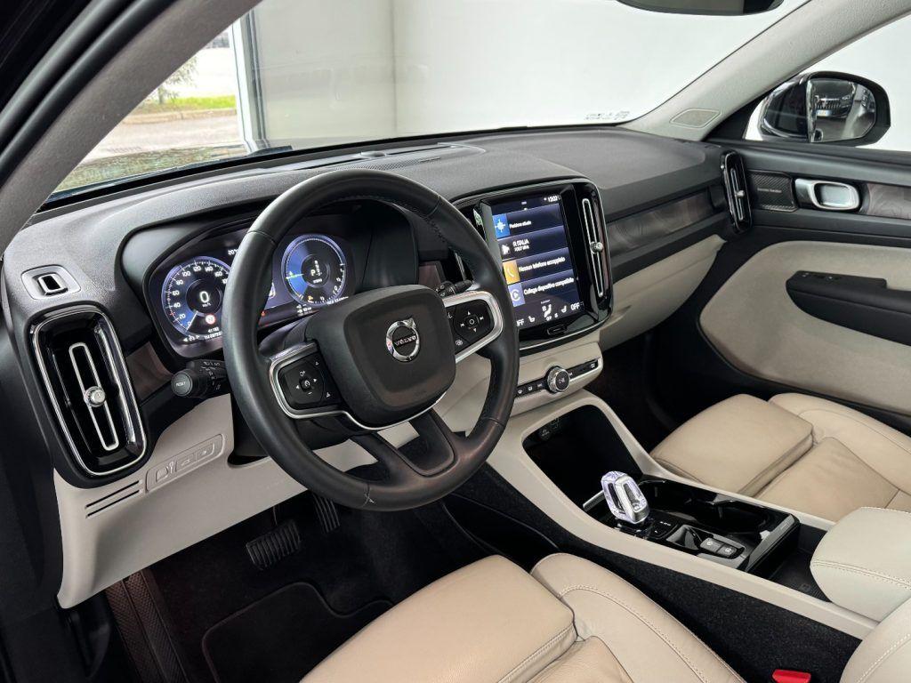 VOLVO XC40 T5 Recharge Plug-in Hybrid aut. Plus Bright