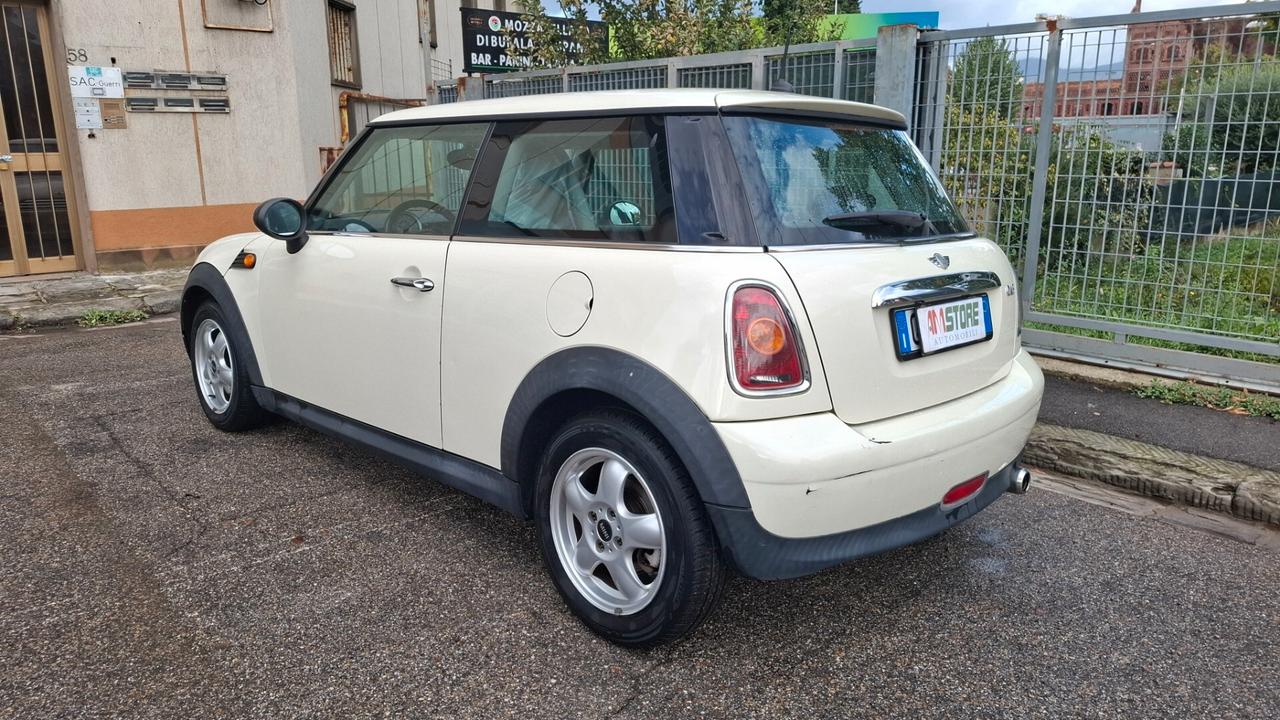 Mini 1.4 16V One Chili