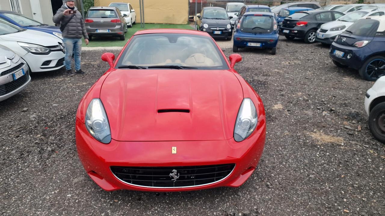 Ferrari California DCT 2014