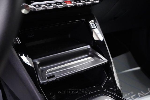 PEUGEOT 2008 Hybrid 136 e-DCS6 GT #Tetto