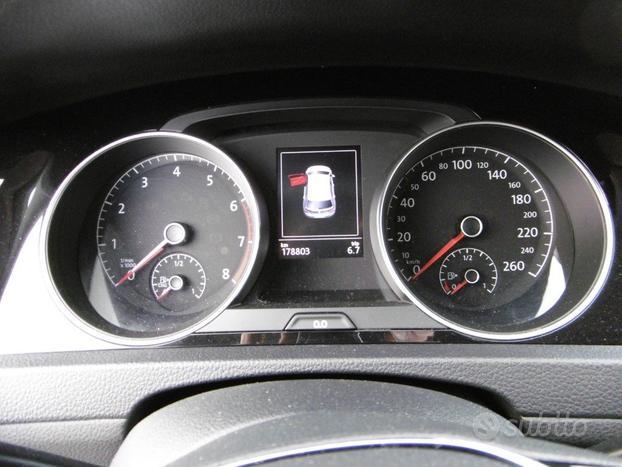 VOLKSWAGEN Golf 1.4 TGI 5p. Comfortline BlueMoti