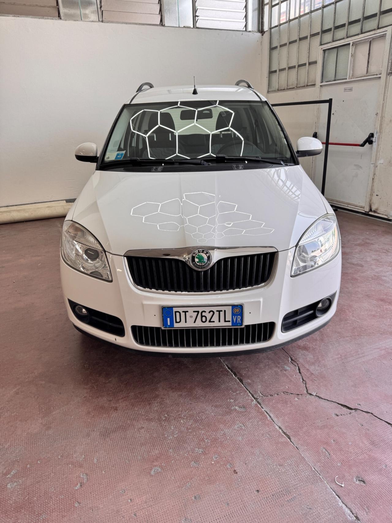 Skoda Roomster 1.4 16V Style GPL