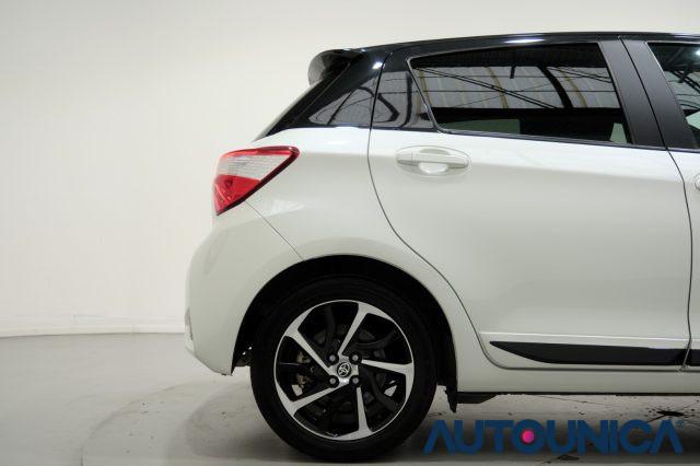 TOYOTA Yaris 1.5 HYBRID 5 PORTE TREND WHITE EDITION