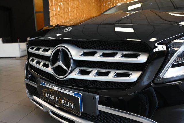 MERCEDES-BENZ GLA 180 SPORT AUTO NAVI TEL CAM 18"CRUISE PELLE/TESS.FULL!