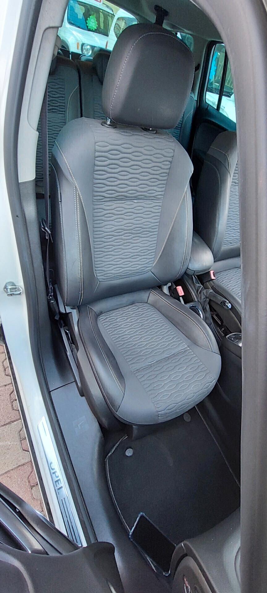 ZAFIRA 7 POSTI 1,6 METANO DI SERIE 150 CV COSMO NAVIGATORE SENSORI TELEFONO CRUISE CONTROL