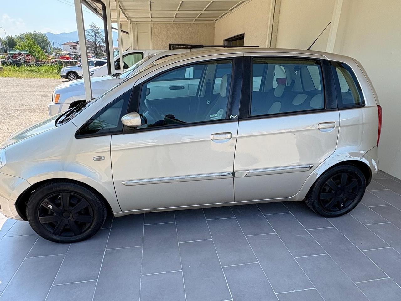 Lancia MUSA 1.4 16V Platino gpl valido
