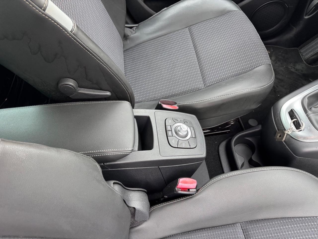 Renault Scenic 1.5 dCi 110CV neopatentato
