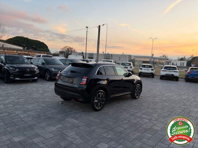 FIAT 600 Hybrid DCT MHEV La Prima ANCHE NEOPATENTATI