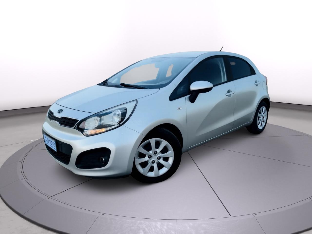 Kia Rio 1.2 benzina 2013 110.000km garanzia 12 mesi neo patentati
