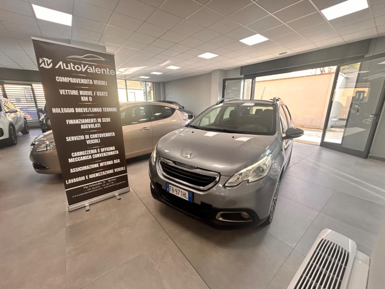 Peugeot 2008 1.2 benzina 82cv 2015 neopatentati