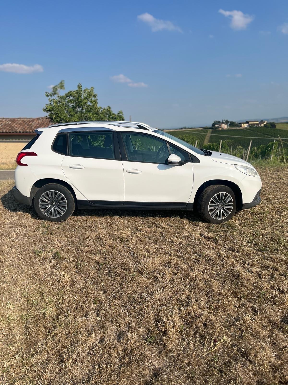 Peugeot 2008 1.2 VTi 82CV Allure