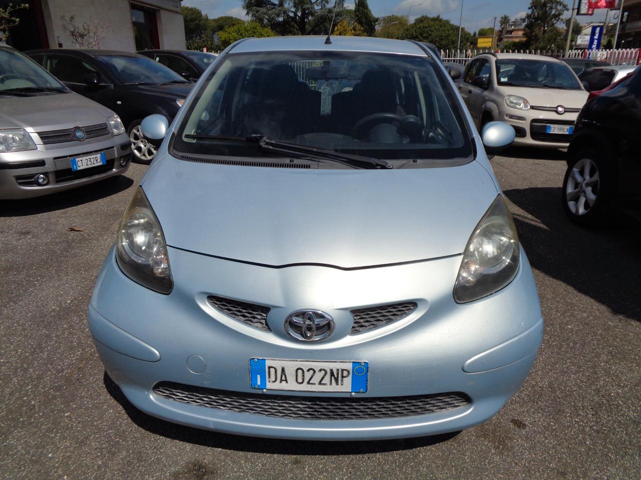 Toyota Aygo 1.0 12V VVT-i 5 porte Sol