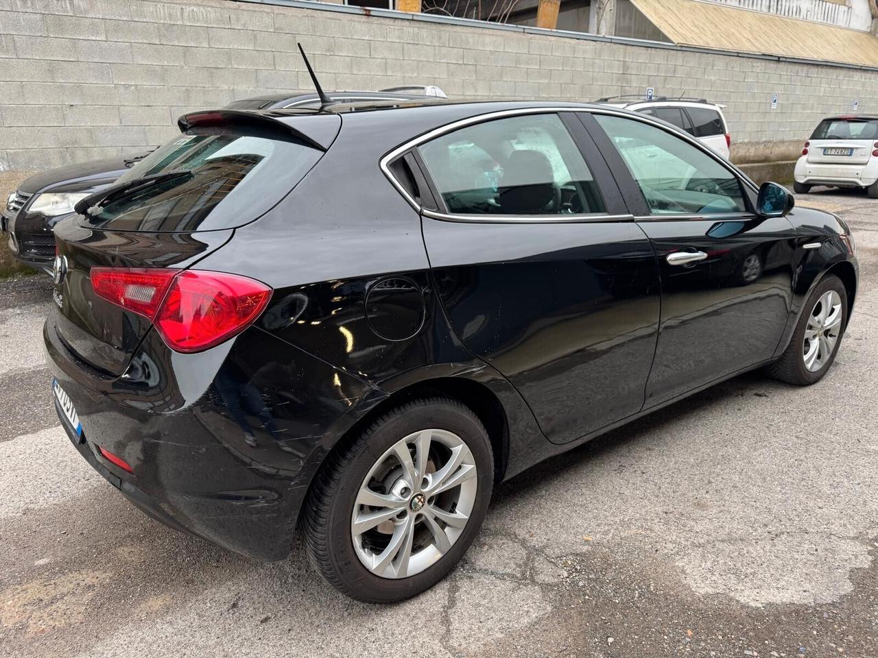 Alfa Romeo Giulietta 1.6 JTDm-2 105 CV*EURO5*CERCHI