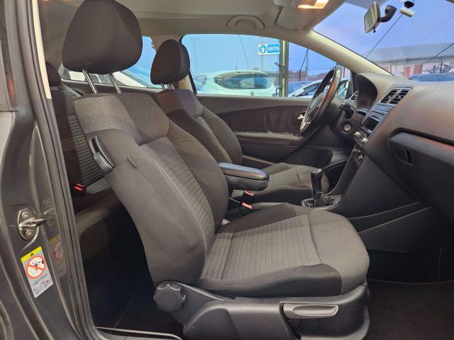 Volkswagen Polo Polo V 2009 3p 1.6 Highline bi-fuel 82cv