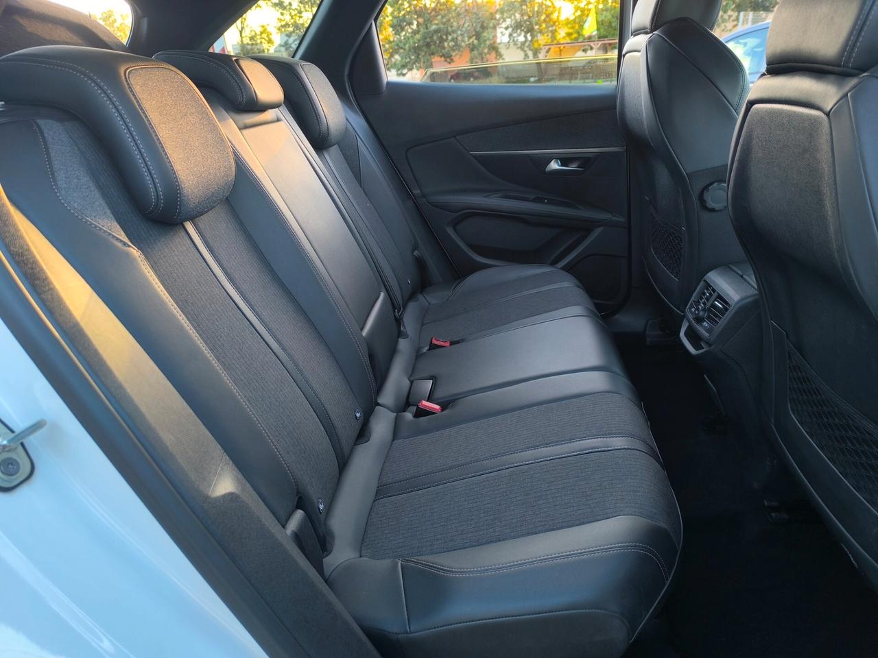 PEUGEOT 3008 GTLINE 1.5 HDI 130cv AUTOMATICO KM 107.000