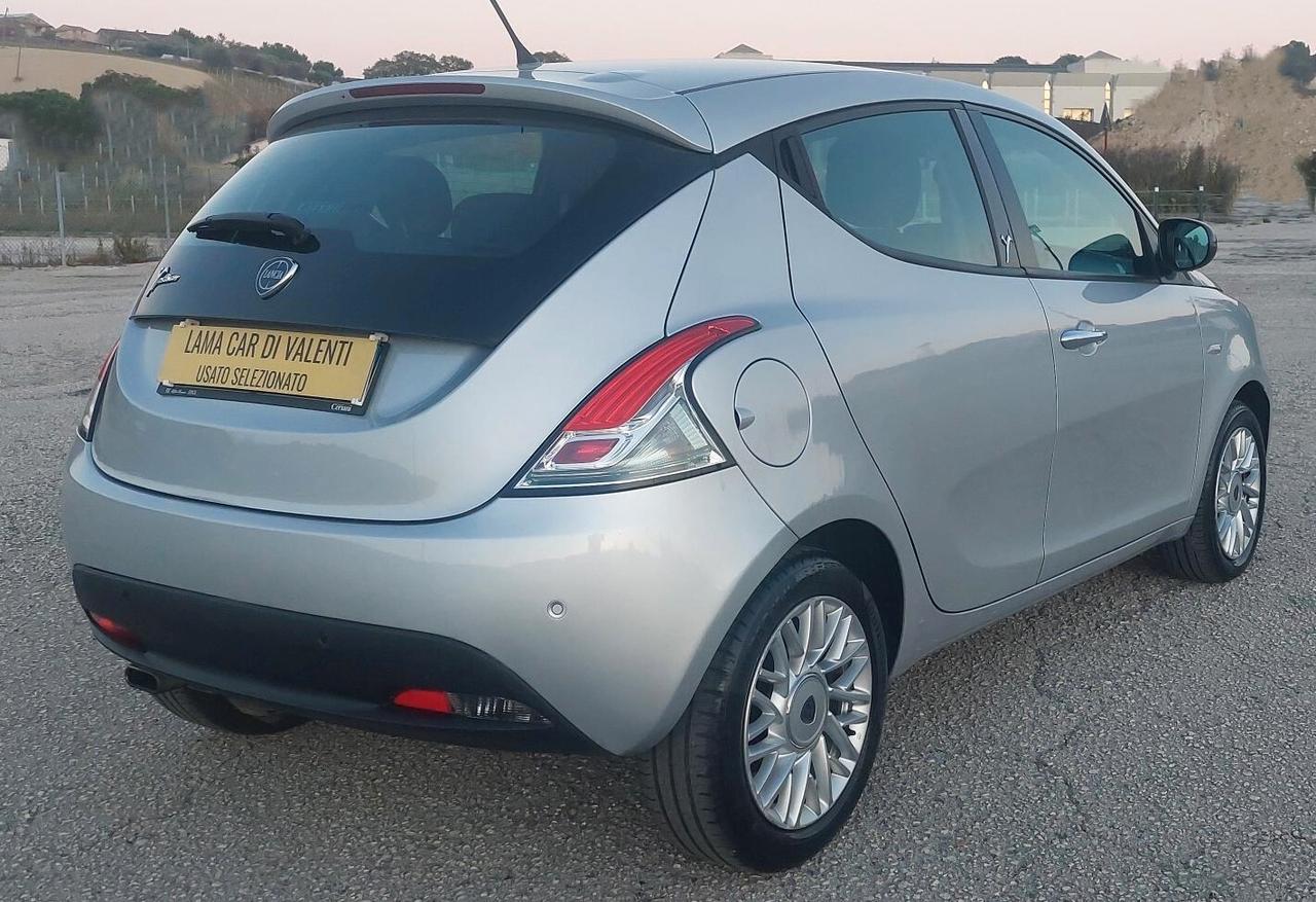 LANCIA YPSILON 1.2-UNICO PROPRIETARIO-NEOPATENTATI