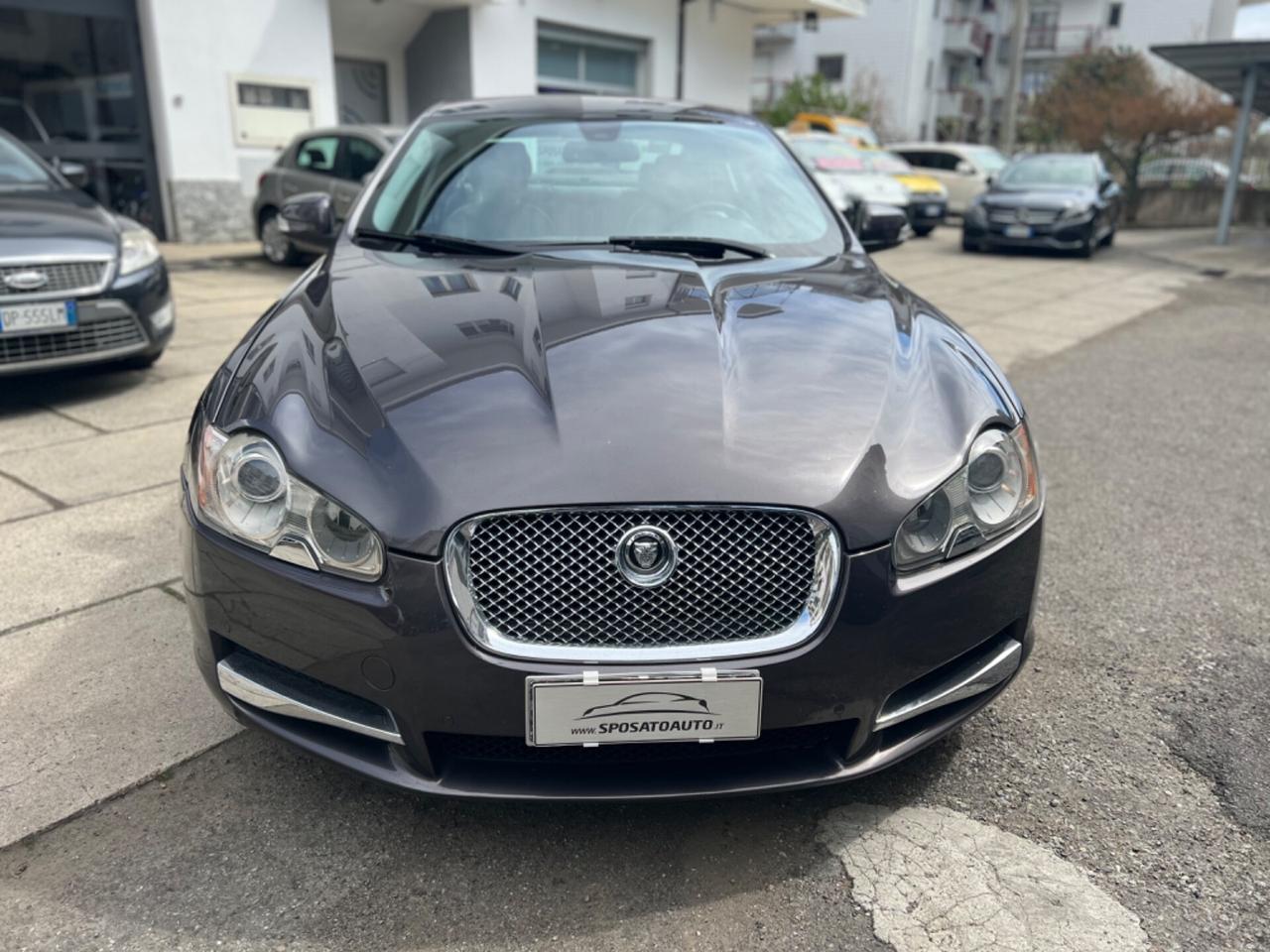 Jaguar XF 2.7D V6 Premium Luxury